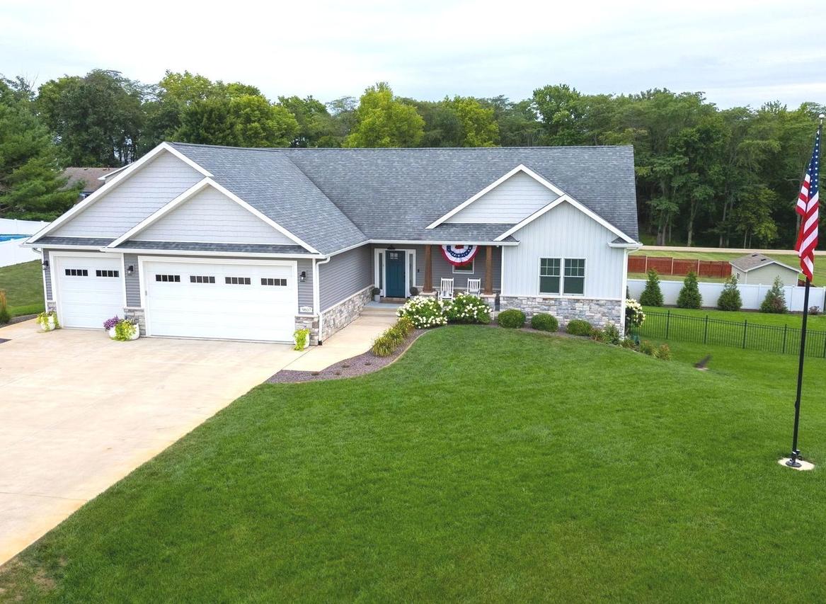 9807 Northridge Cir., Clinton, IL 61727