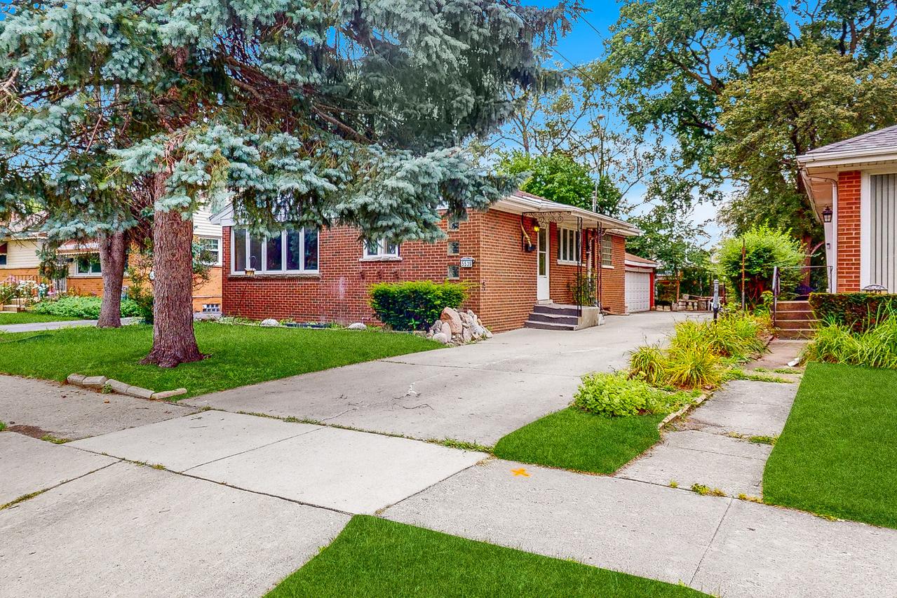5539 Theobald Rd., Morton Grove, IL 60053