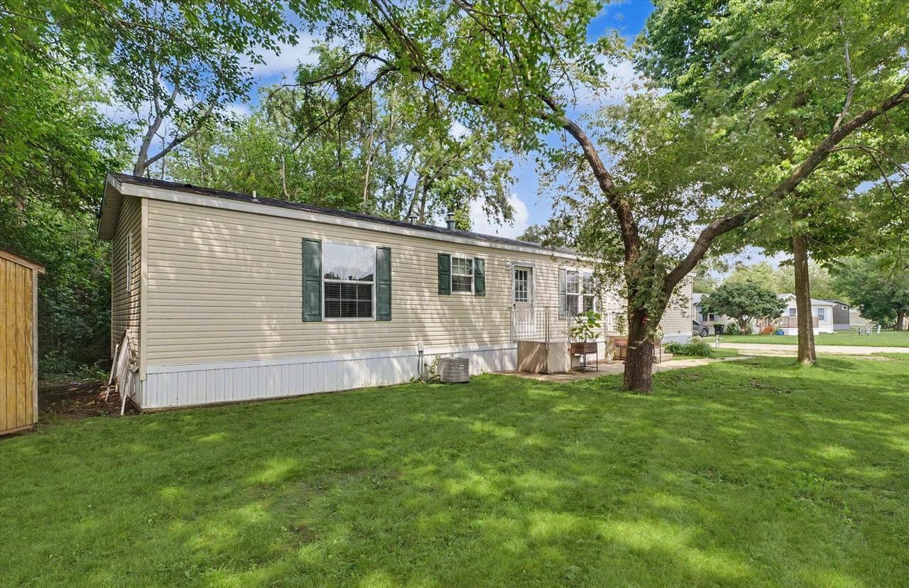 2113 Monroe Dr., Urbana, IL 61802
