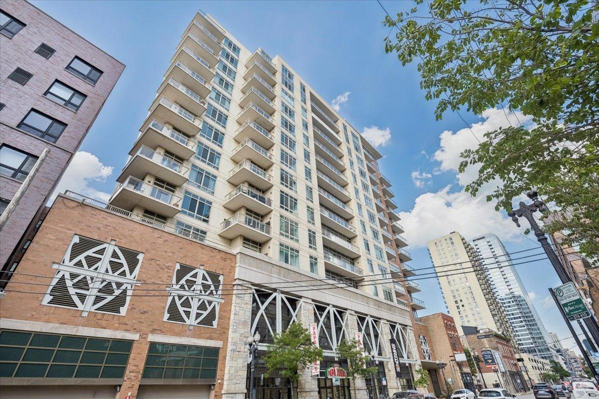 230 W Division St. #602, Chicago, IL 60610