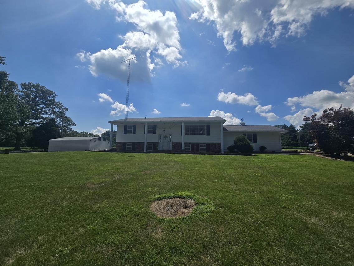 11957 E Harrison Rd., Mt Vernon, IL 62864