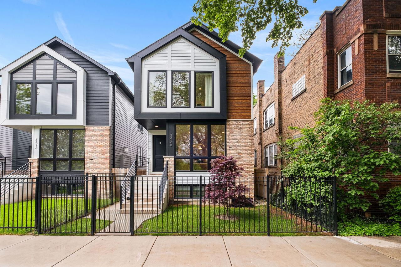 3428 N Kilbourn Ave., Chicago, IL 60641