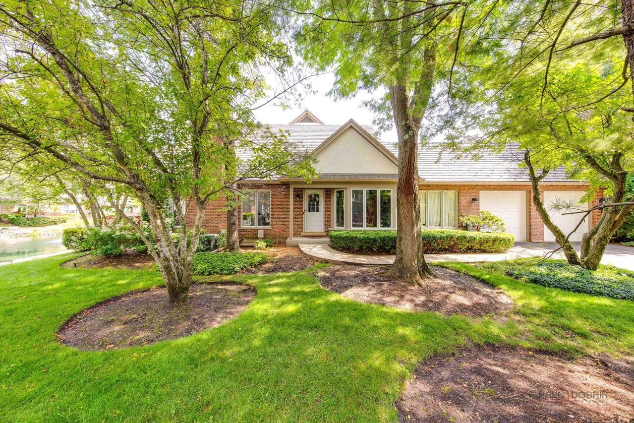 1138 Lynette Dr., Lake Forest, IL 60045