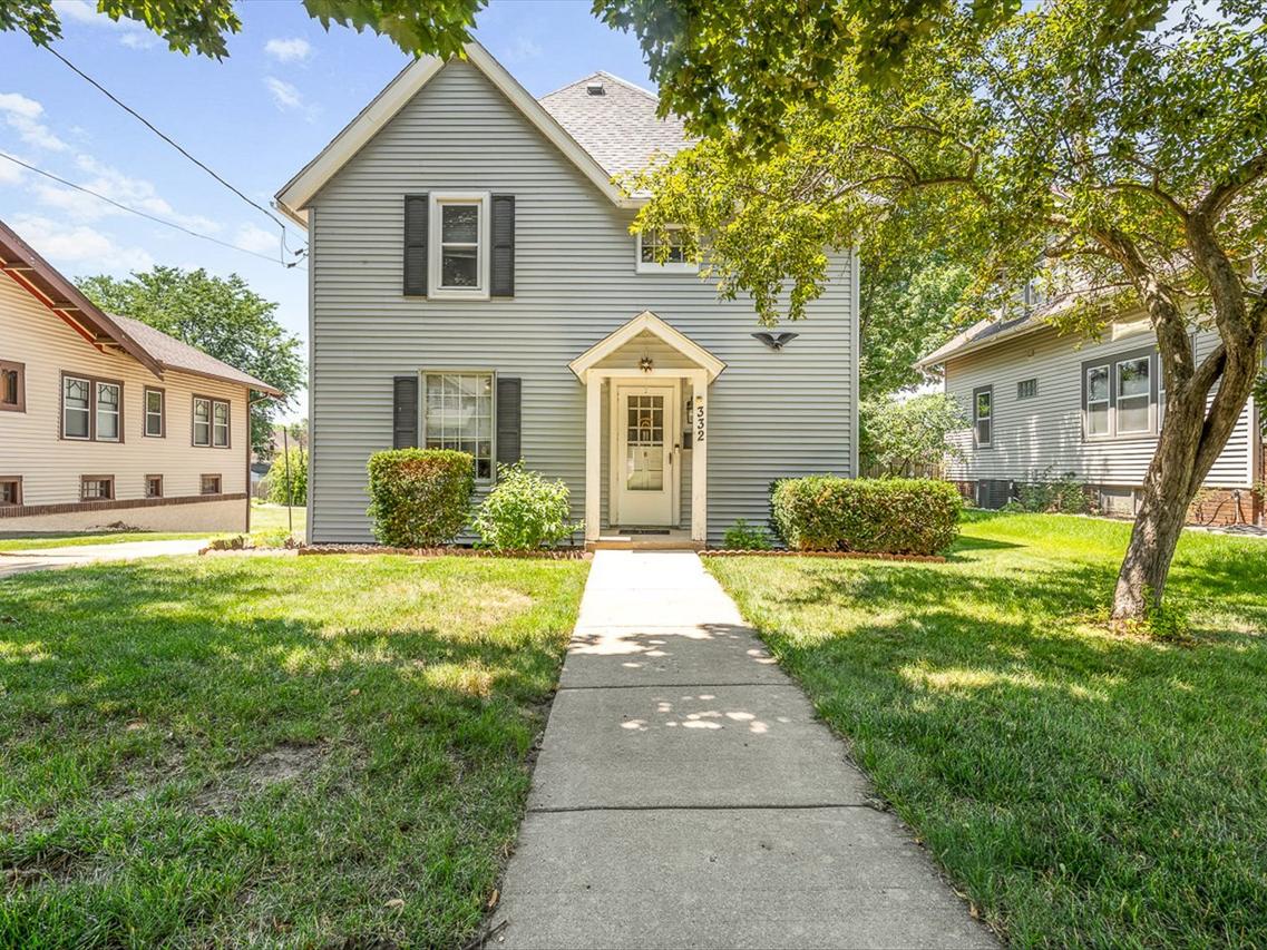 332 N London Ave., Rockford, IL 61107