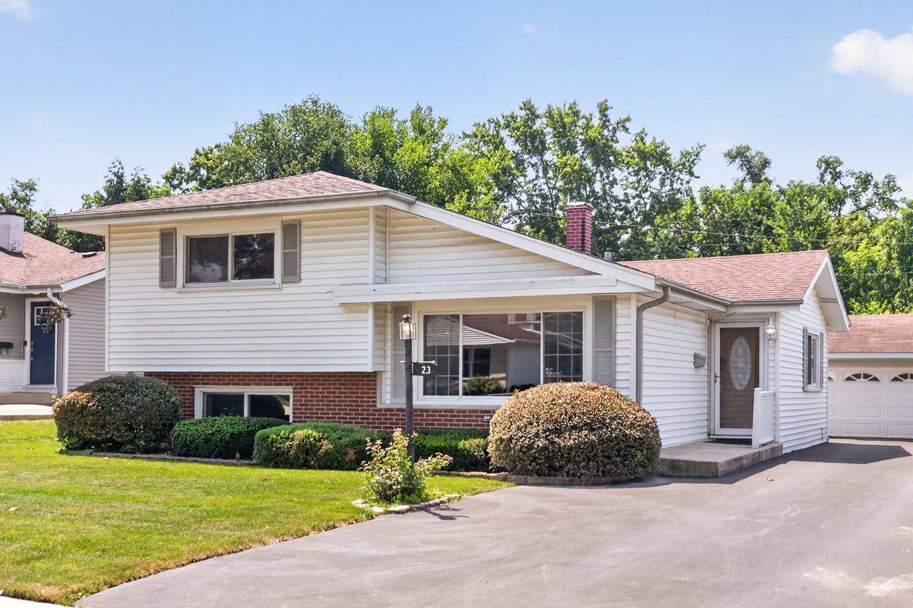 23 W Prairie Ave., Lombard, IL 60148