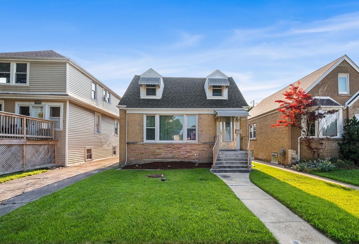 5038 N Nagle Ave., Chicago, IL 60630