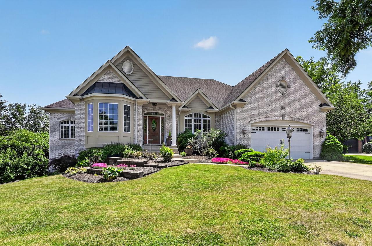 715 Marston Ave., Glen Ellyn, IL 60137