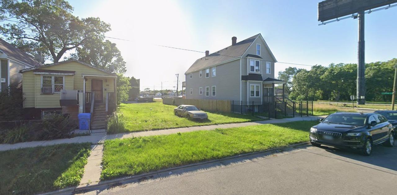 5706 S La Salle St., Chicago, IL 60621