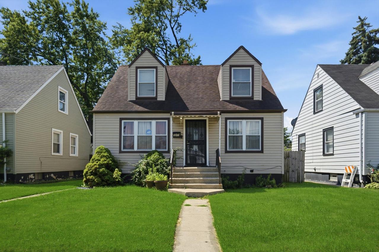 3809 W 86th St., Chicago, IL 60652