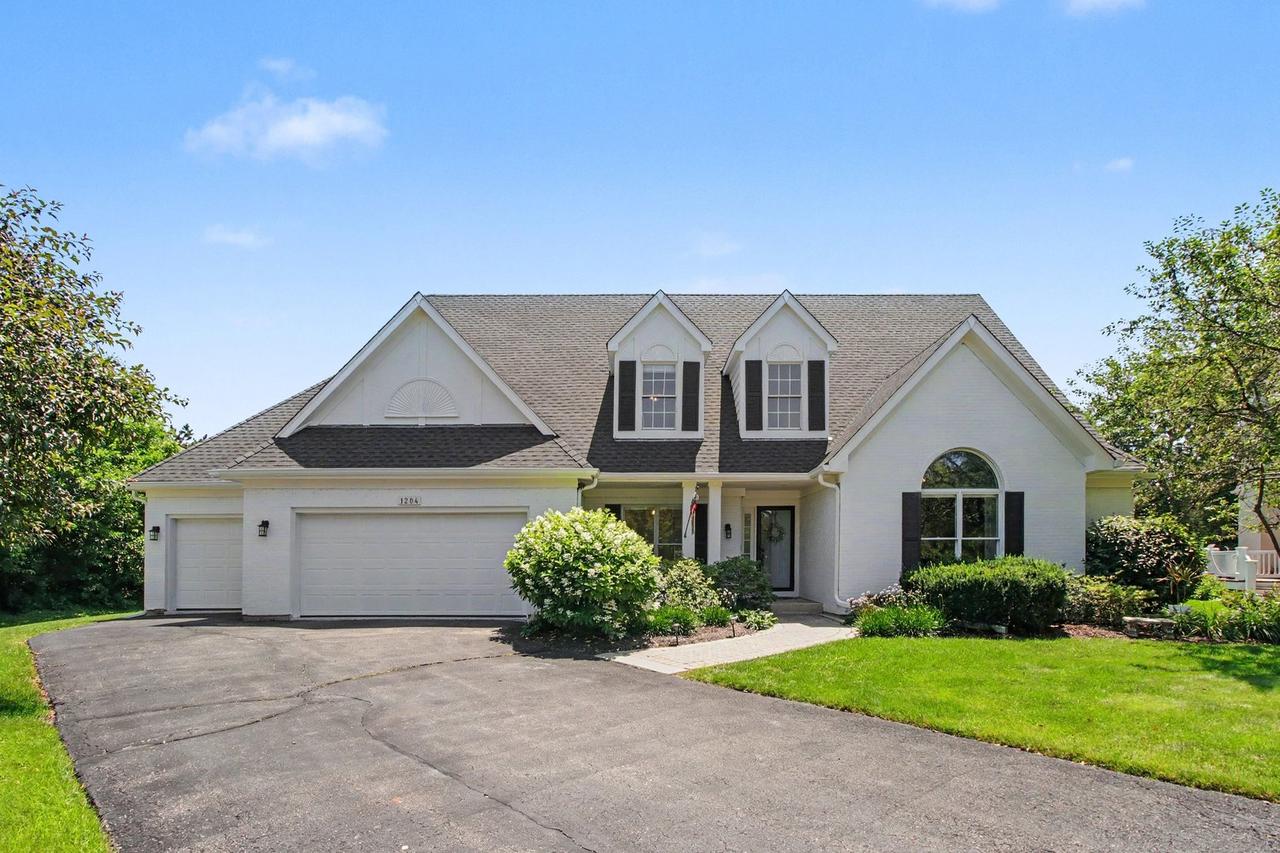 1204 N Oakridge Ct., Palatine, IL 60067