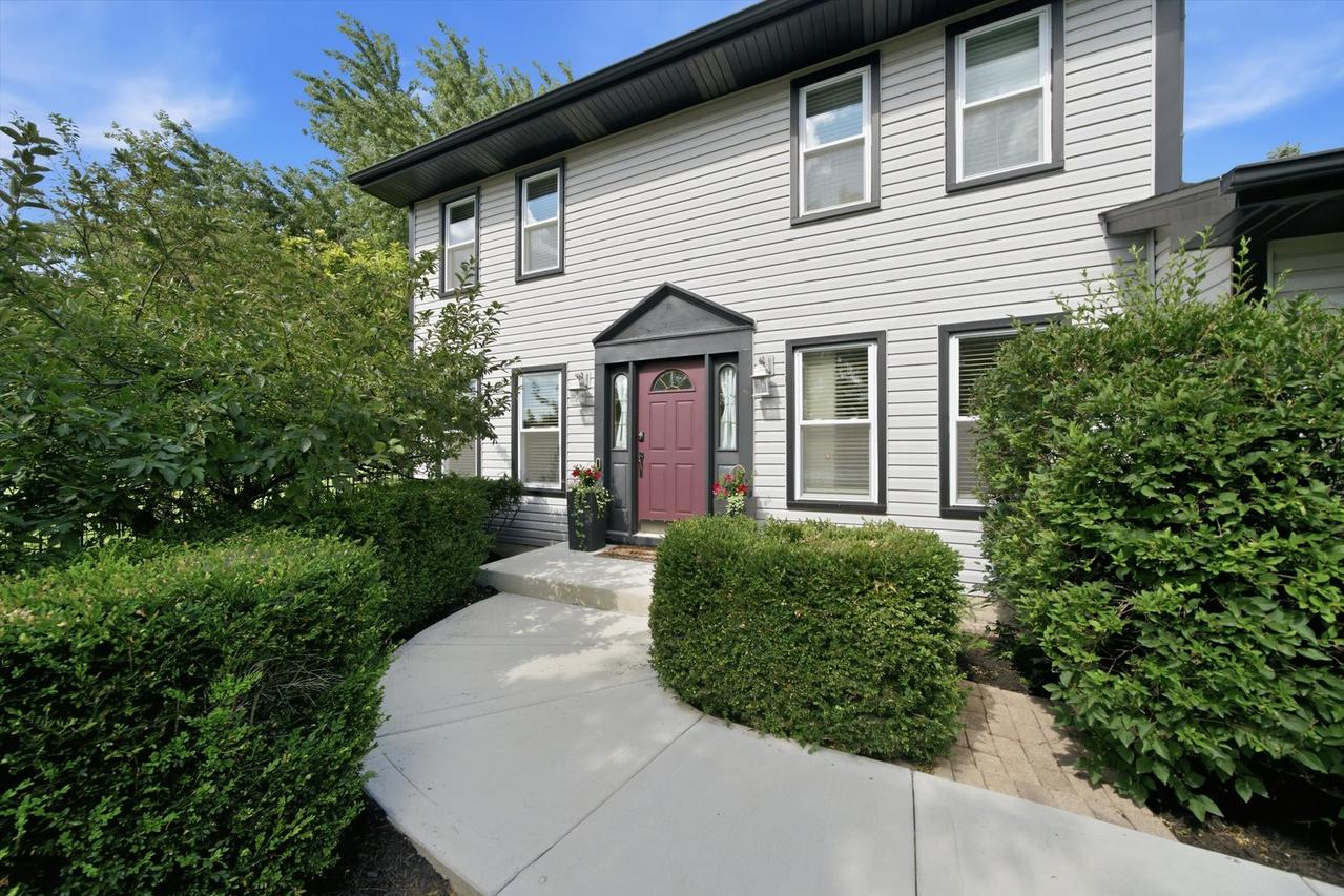 701 Bayberry Dr., Bartlett, IL 60103