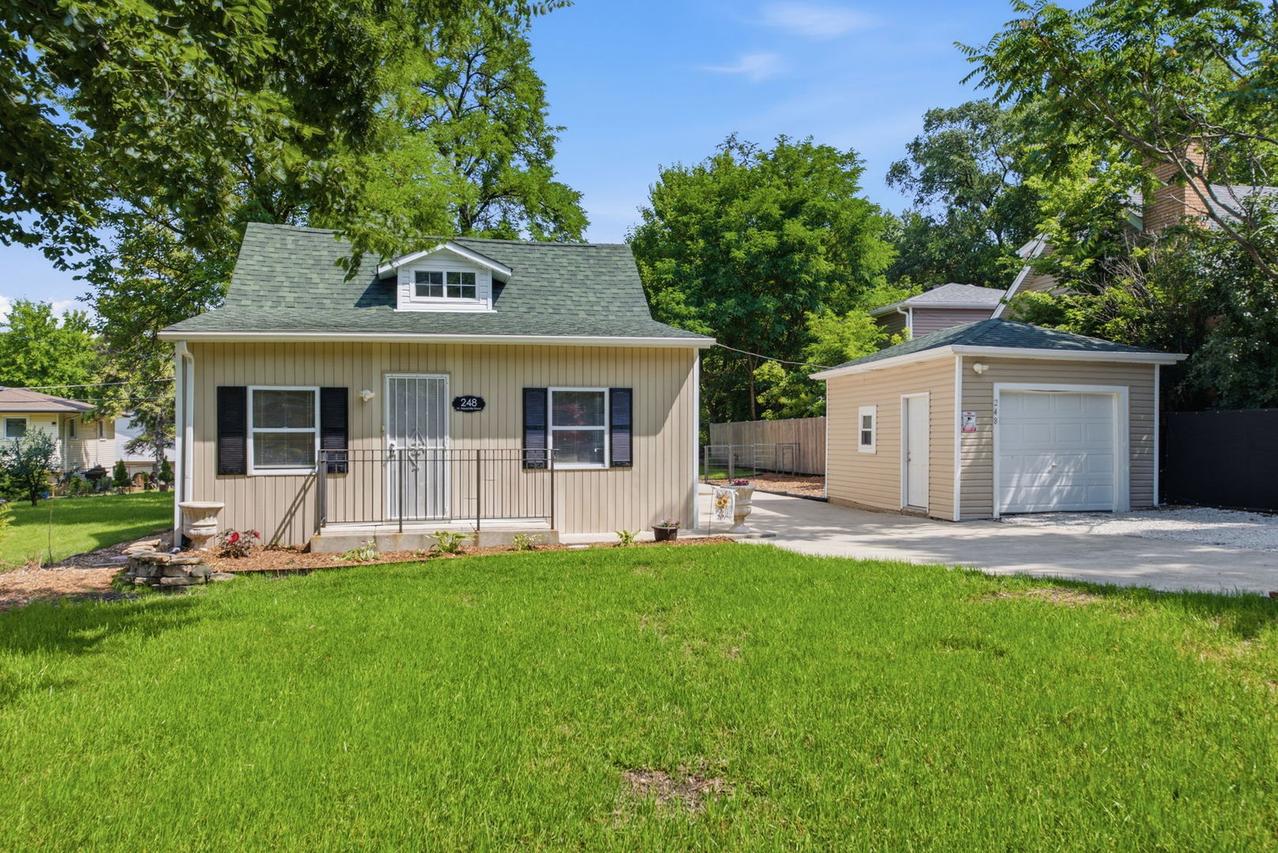 248 W Naperville Rd., Westmont, IL 60559