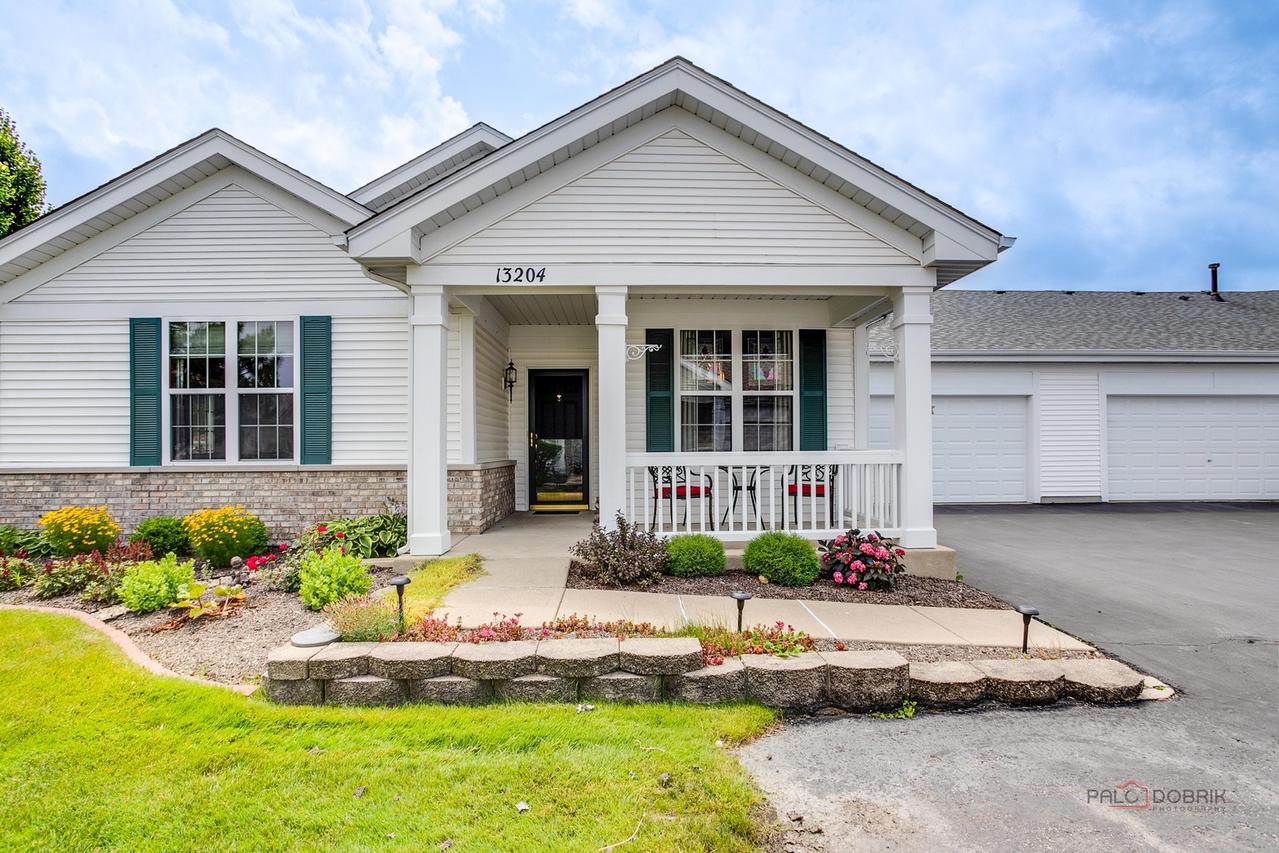 13204 W Sheffield Ln., Beach Park, IL 60083