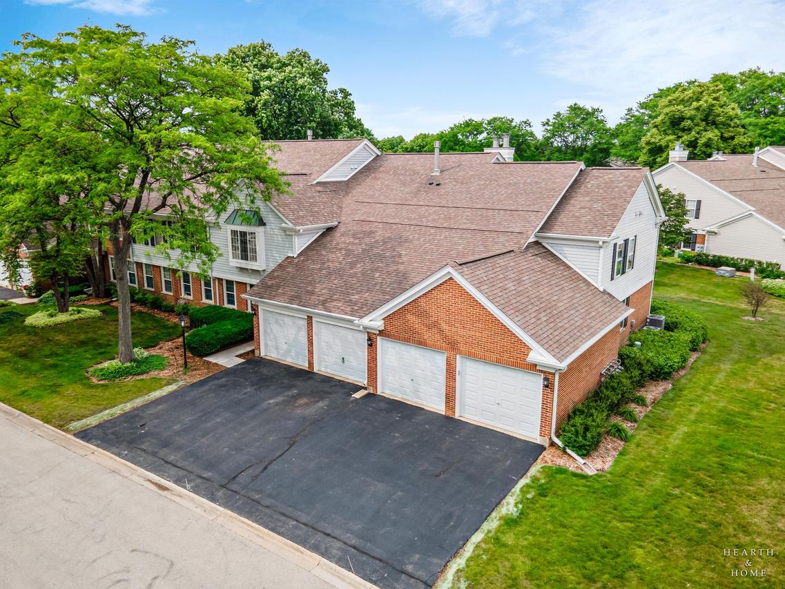 125 Rob Roy Ln. #C, Prospect Heights, IL 60070