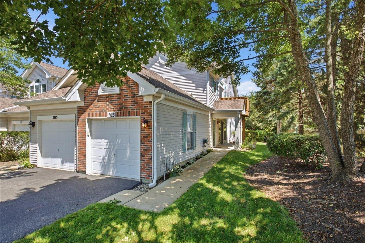 103 N Cathy Ln., Mount Prospect, IL 60056