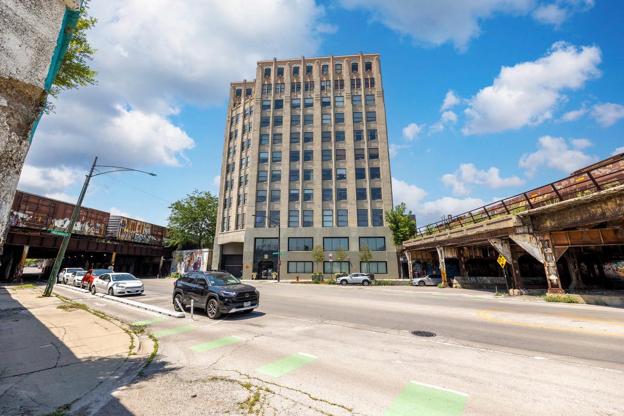 1550 S Blue Island Ave. #613, Chicago, IL 60608