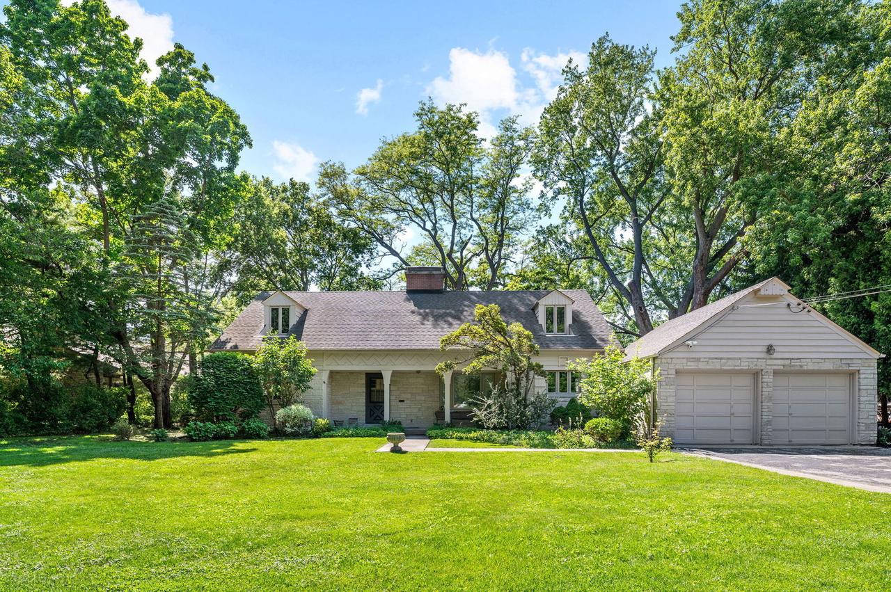 1360 Sunview Ln., Winnetka, IL 60093
