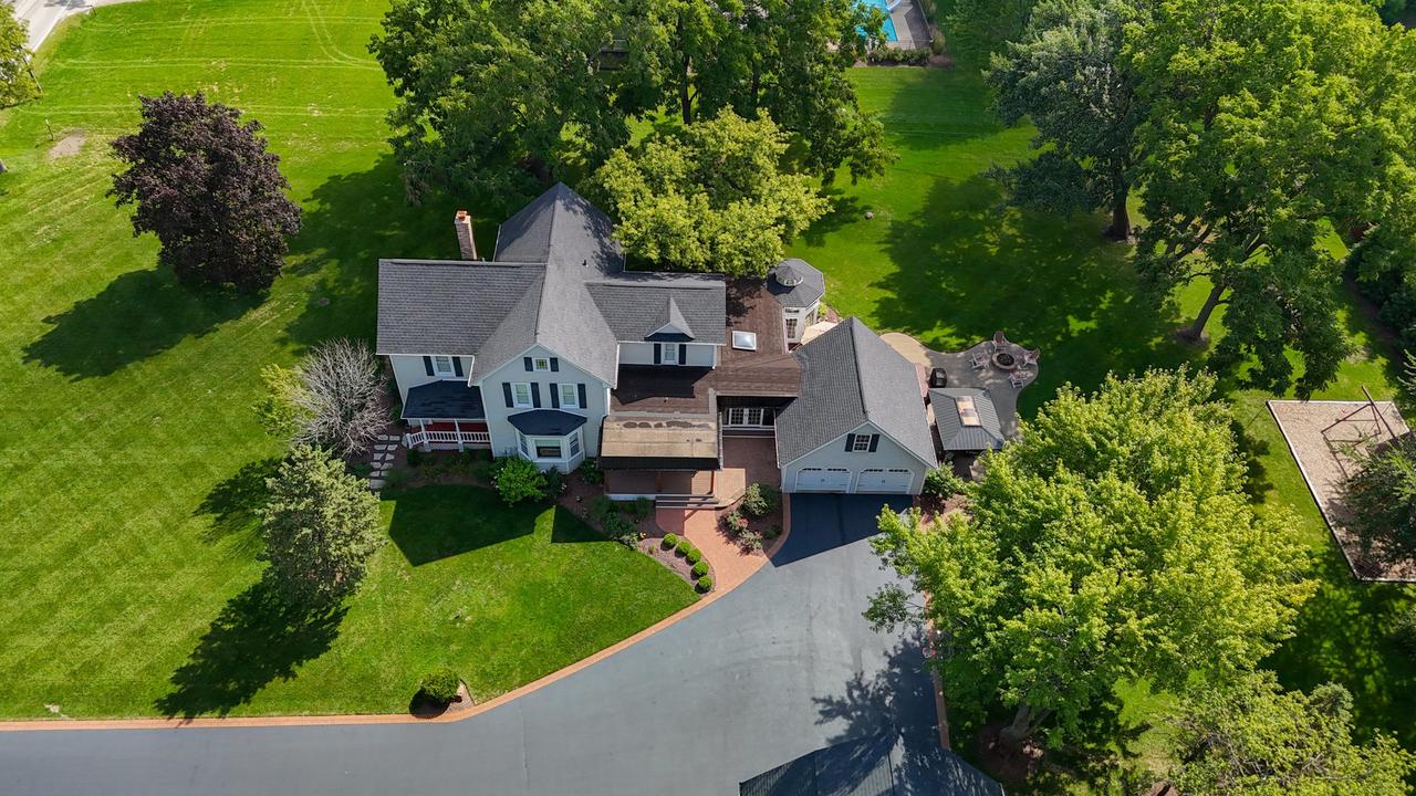 3614 Wolf Rd., Oswego, IL 60543