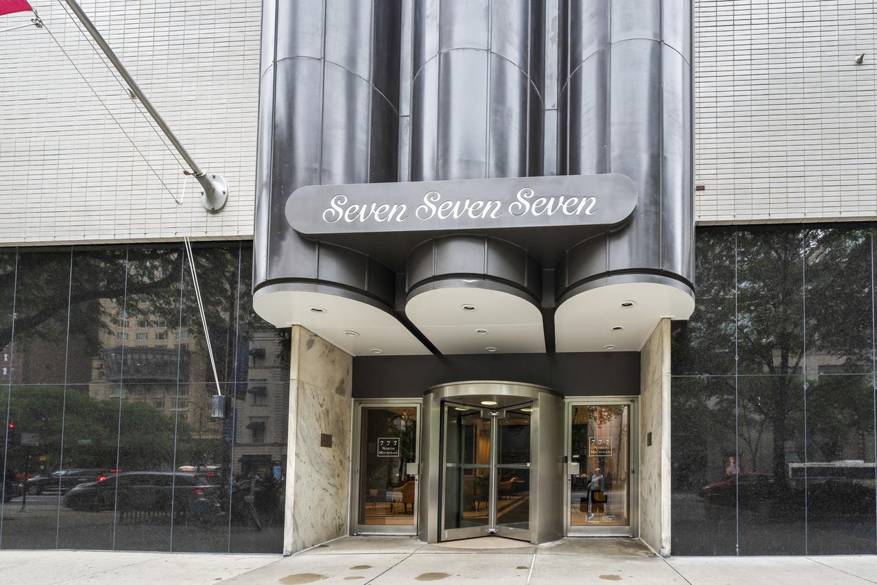 777 N Michigan Ave. #2109, Chicago, IL 60611
