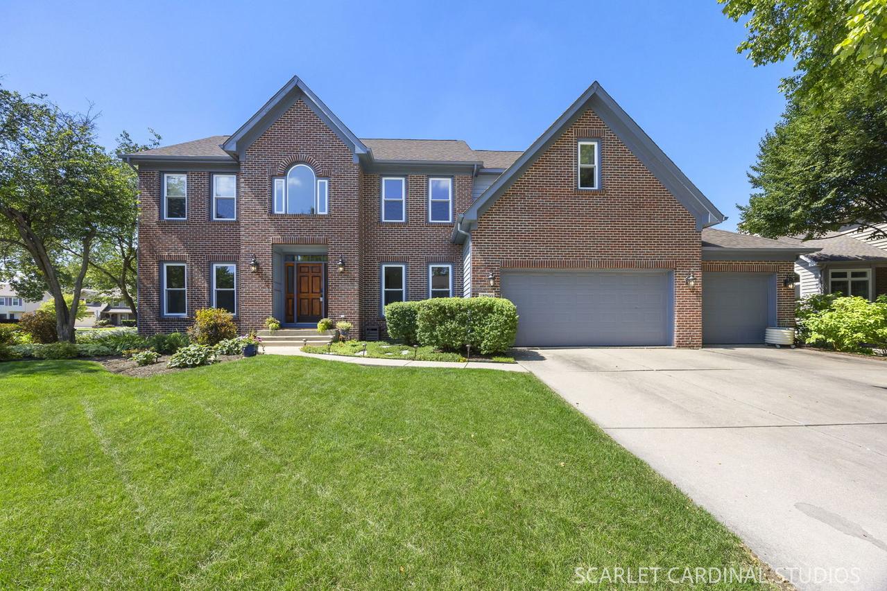 2760 Castlewood Ct., Aurora, IL 60504