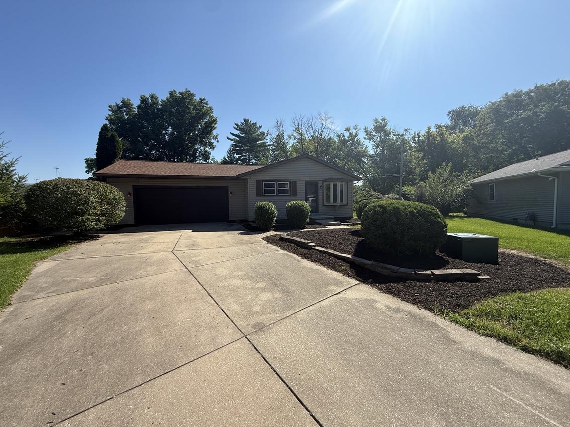 320 Midwestern Dr., Ottawa, IL 61350