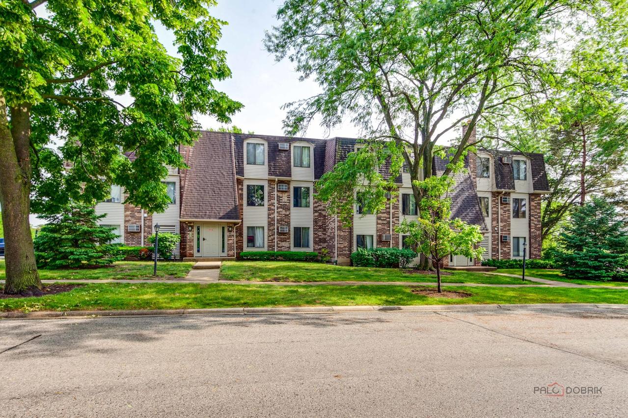 985 S Court Of Shorewood Ct. #2B, Vernon Hills, IL 60061