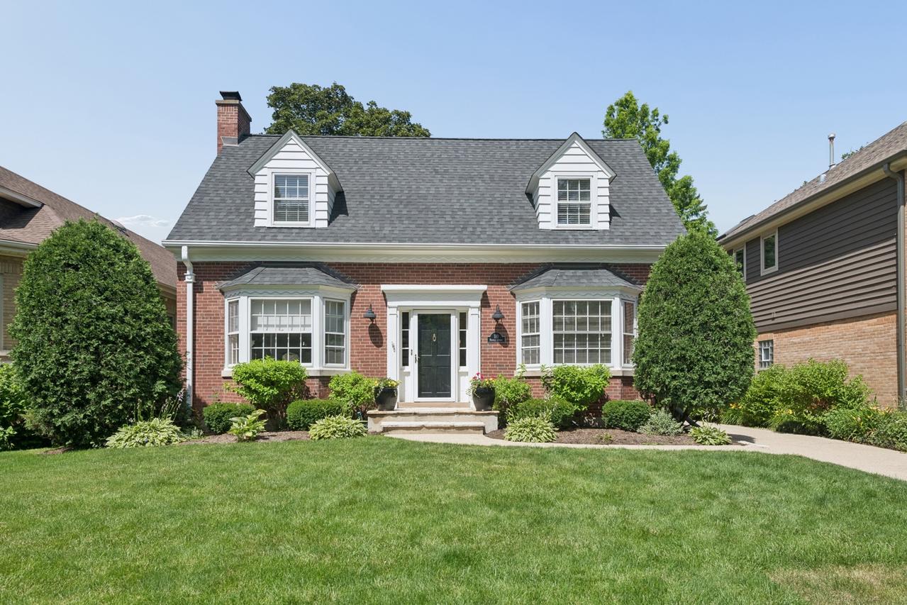 110 N Merrill St., Park Ridge, IL 60068