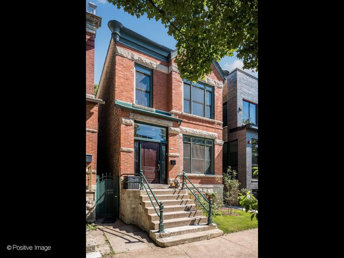 2436 W Superior St., Chicago, IL 60612