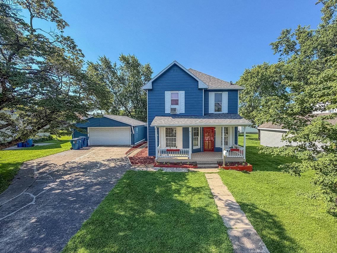 411 E Seminary Ave., Hoopeston, IL 60942