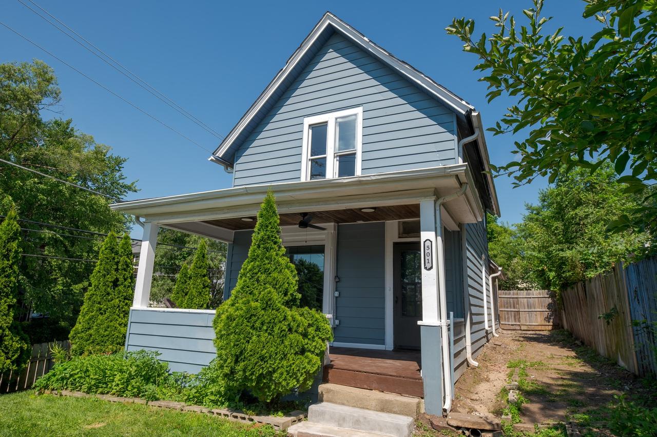 501 Raymond St., Elgin, IL 60120