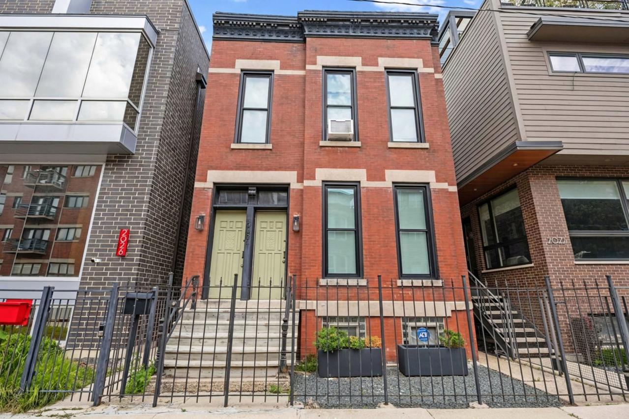 2024 W Superior St., Chicago, IL 60612