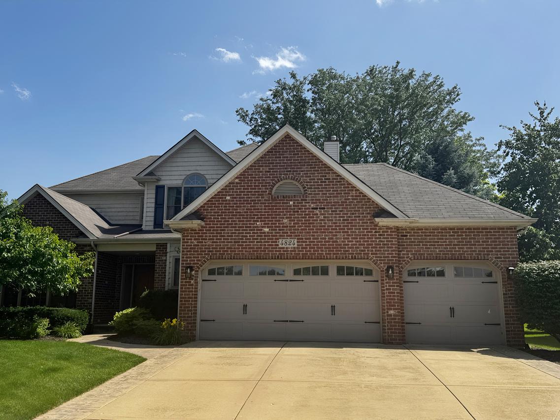 4824 Clearwater Ln., Naperville, IL 60564