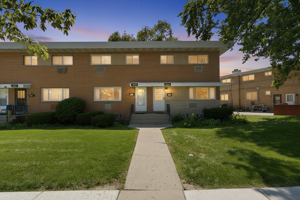 8663 Gregory Ln., Des Plaines, IL 60016