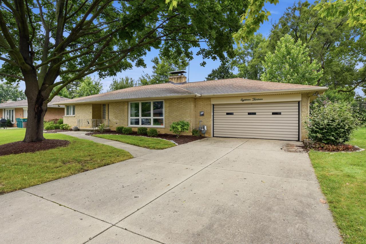 1813 West Acres Rd., Joliet, IL 60435