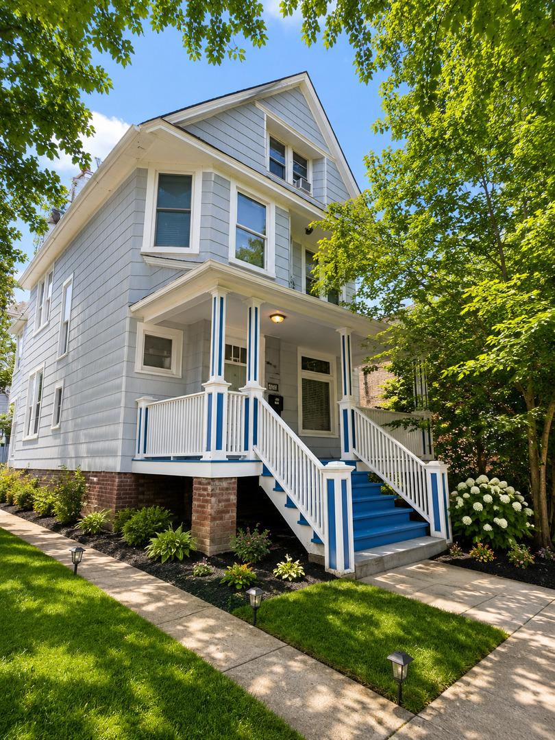 2108 Wesley Ave., Evanston, IL 60201
