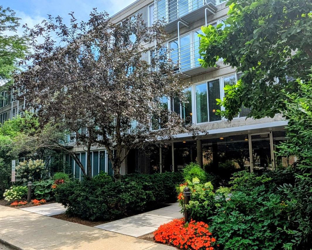 2555 Gross Point Rd. #205, Evanston, IL 60201