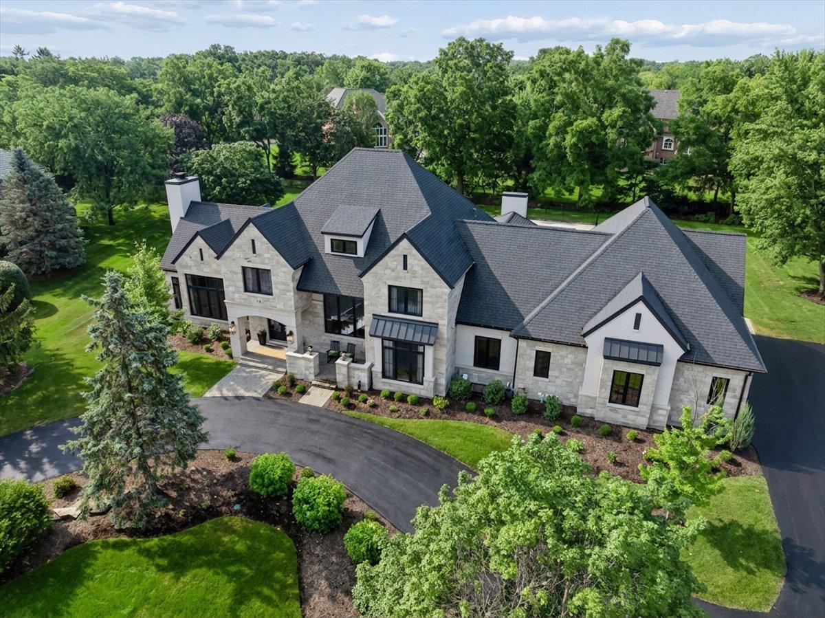14 Carnoustie Ln., Inverness, IL 60067