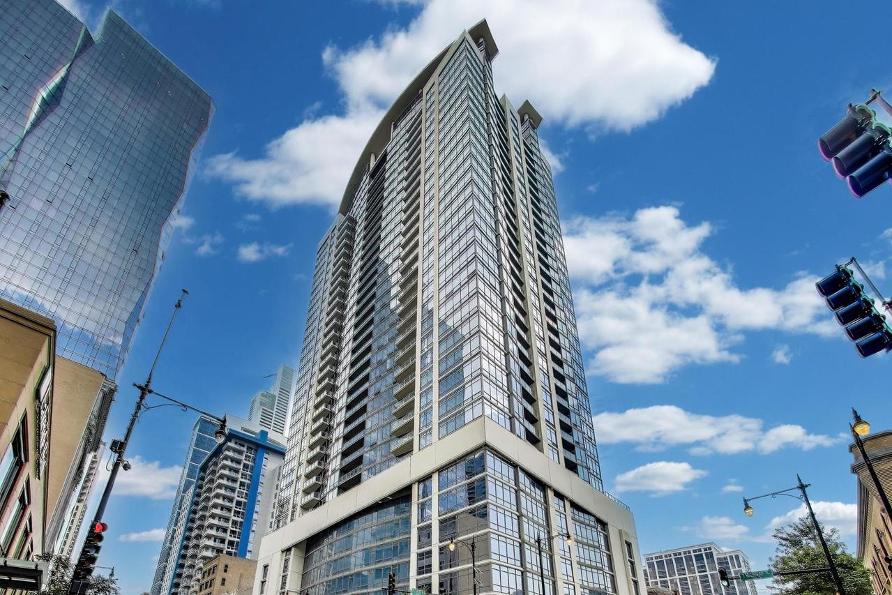 100 E 14th St. #1501, Chicago, IL 60605