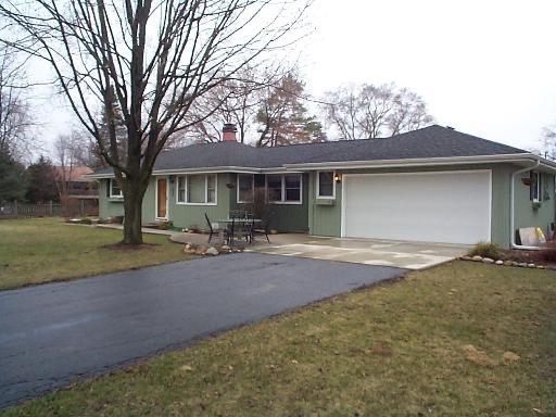 37360 N Hillside Dr., Lake Villa, IL 60046