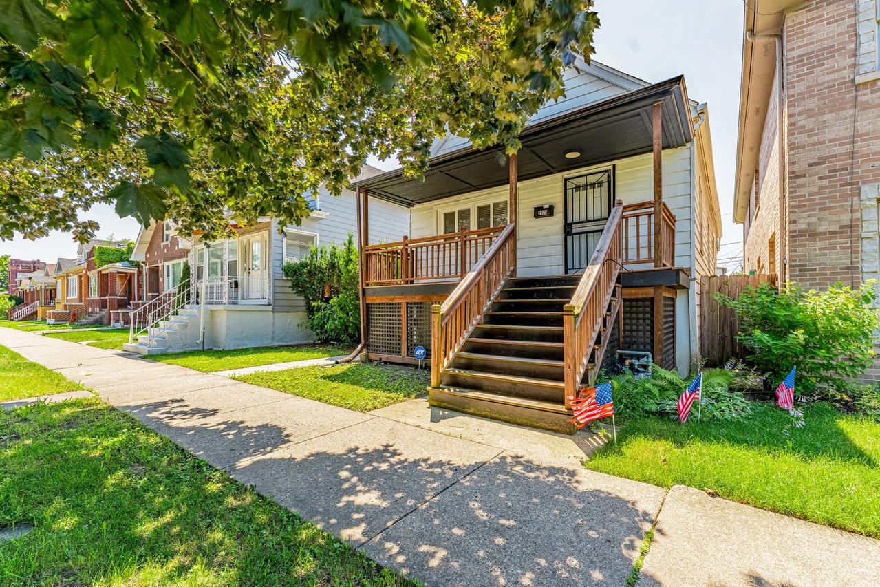 1320 S 57th Ave., Cicero, IL 60804