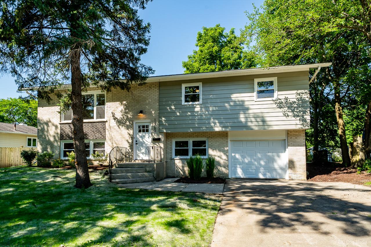 16736 Beverly Ave., Tinley Park, IL 60477