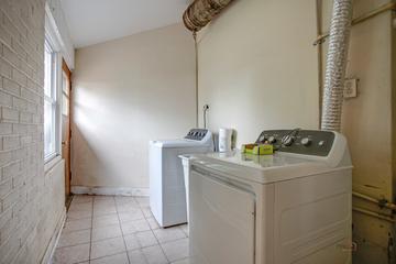 915 Safford Ave., Lake Bluff, IL 60044