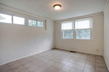 915 Safford Ave., Lake Bluff, IL 60044