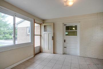 915 Safford Ave., Lake Bluff, IL 60044