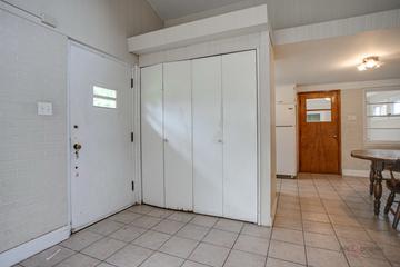 915 Safford Ave., Lake Bluff, IL 60044