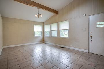915 Safford Ave., Lake Bluff, IL 60044