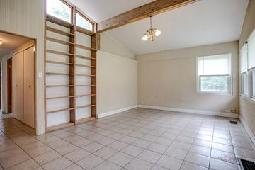 915 Safford Ave., Lake Bluff, IL 60044