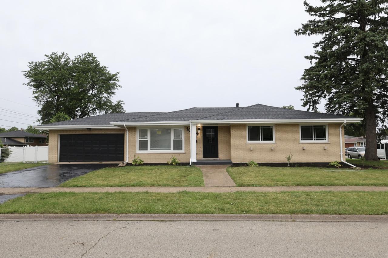 16644 Maple St., South Holland, IL 60473