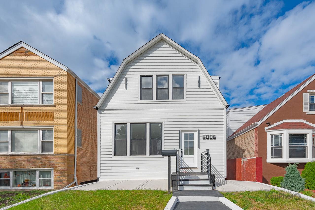 6006 S Komensky Ave., Chicago, IL 60629
