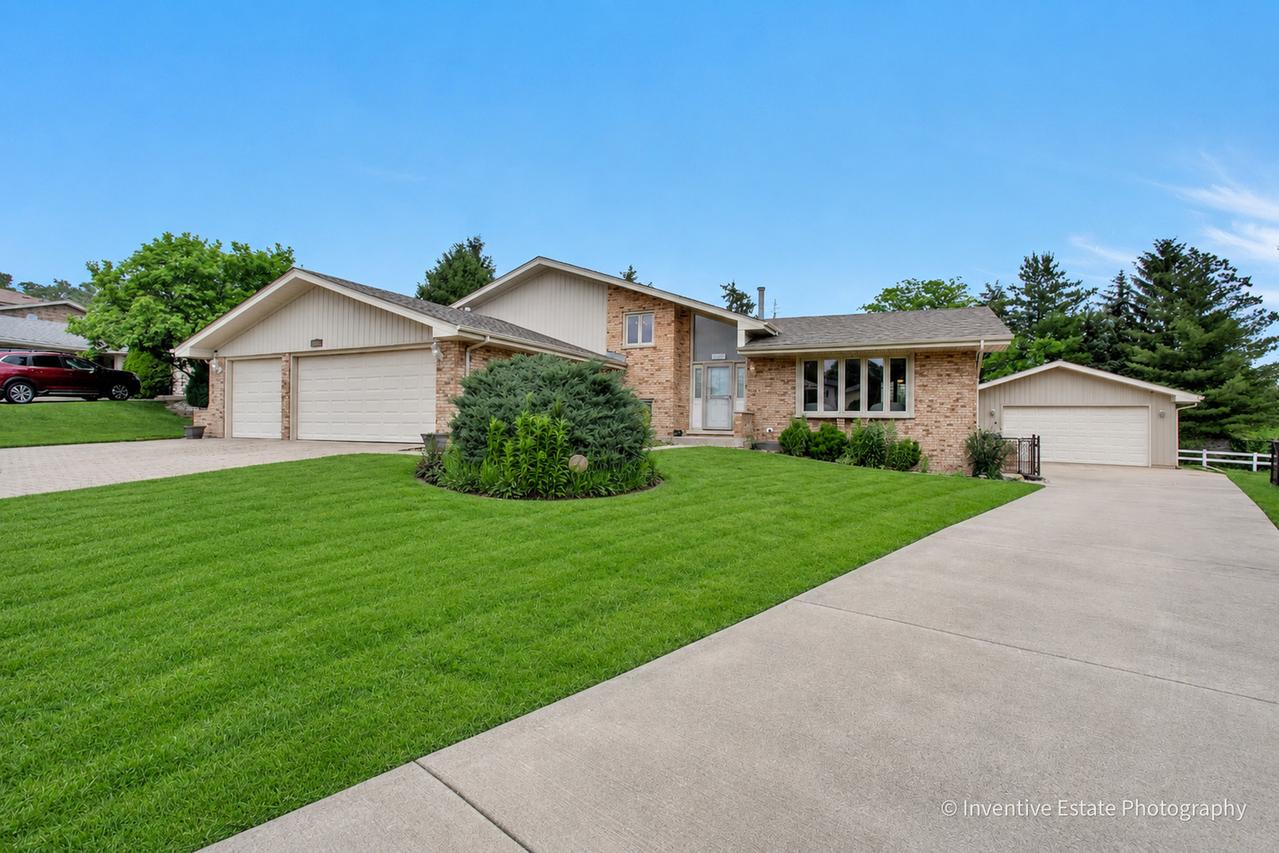 14637 S East Abbott Rd., Homer Glen, IL 60491